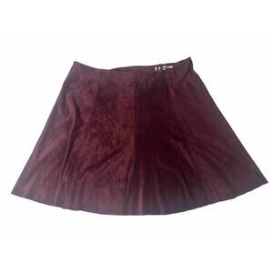 BB Dakota Women’s Red Maroon Skirt Size 10 Faux Vegan Suade NWT - 17 Inch Long